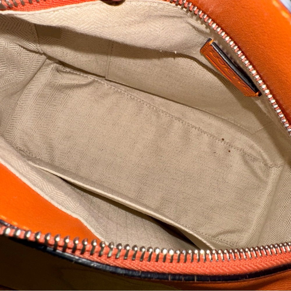 ‼️SOLD‼️ Loewe Medium Puzzle Bag Orange - Picture 11 of 16